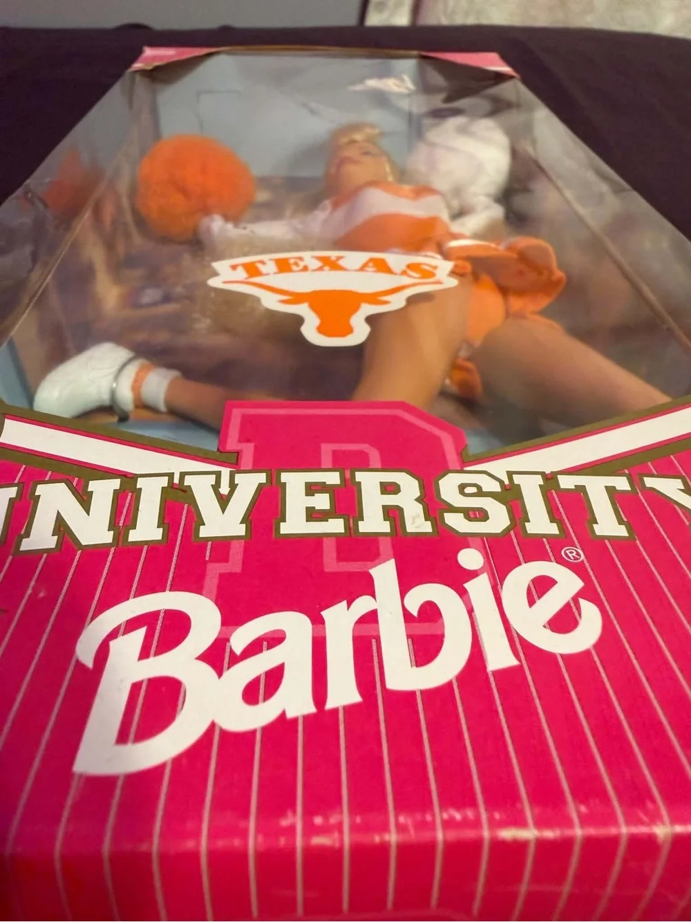 Vintage 1997 Barbie Doll University of Tennessee Cheerleader Mattel #17554 NIB